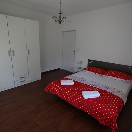 Apartment Marin Donji Seget Eksteriør billede